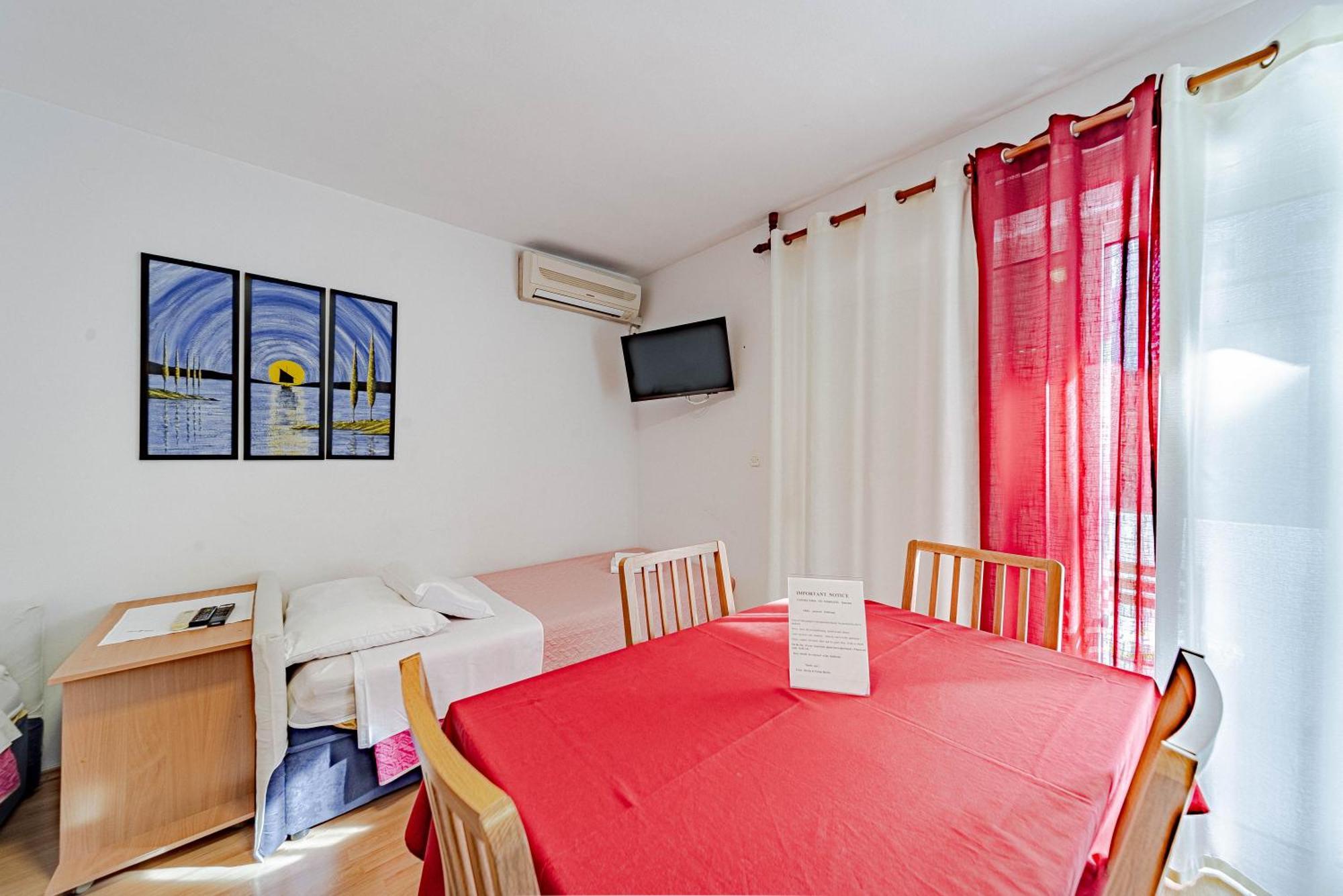 Apartments Barcot Hvar Town Esterno foto